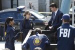 BONES:  Brennan (Emily Deschanel, C), Booth (David Boreanaz, R) and Cam (Tamara Taylor, L) investigate the death of a competitive gamer in the BONES episode "The Gamer in the Grease" airing Thursday, Dec. 3 (8:00-9:00 PM ET/PT) on FOX.  ©2009 Fox Broadcasting Co.  Cr:  Greg Gayne/FOX