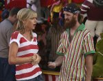 IT'S ALWAYS SUNNY IN PHILADELPHIA: Season 5: "D.E.N.N.I. S." L-R: Caitlin Olson and "The Carnie" airing Thursday, Nov. 19 on FX. CR: Patrick McElhenney / FX.